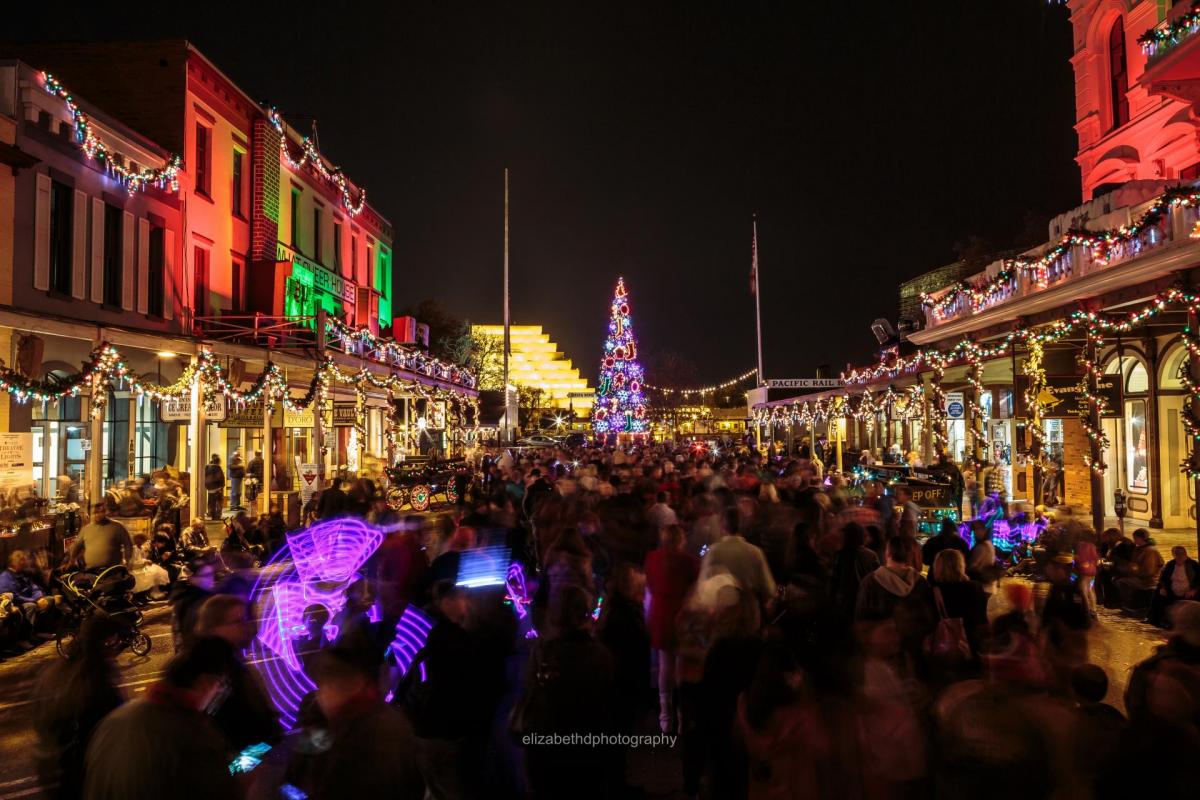 Holiday Tree Lighting Ceremony Old Sacramento Waterfront